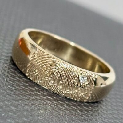 Een bestaande ring, verrijkt met een bijzonder detail